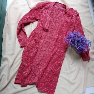 ini adalah Rajut Long Cardy Merah, size: Large, material: Wol, color: Red, brand: Cardy Rajut, age_group: all ages, gender: female