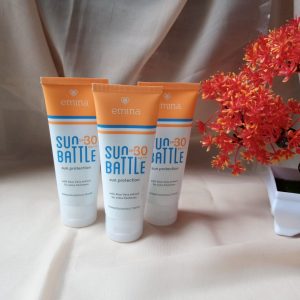 ini adalah Emina Sun Battle, brand: Emina, age_group: all ages, gender: female