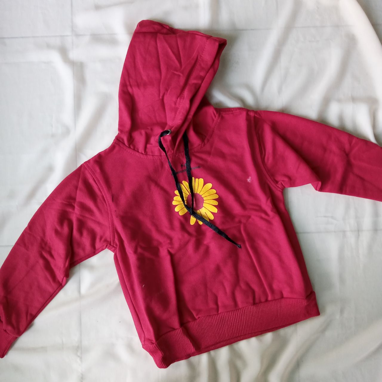 ini adalah Jaket Anak Flower Merah, size: L, material: Fleece, color: red, brand: Jaketanakkanor, age_group: kids, gender: unisex