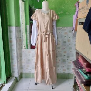 ini adalah Gamis Ayu Khaki, size: LD 100, material: mosscrepe, color: chocholate khaki, brand: Gamisayukanor, age_group: all ages, gender: female