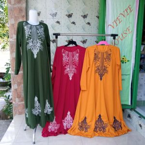ini adalah Gamis Bordir Abaya Merah, size: Long132cm, LD114cm, material: Voxy premium, color: red, brand: Gamisbordirabayakanor, age_group: all ages, gender: female