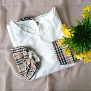 ini adalah Blouse Lova Putih Kotak Coksu, size: LD90cm, material: cotton, color: white, brand: Blouselovakanor, age_group: all ages, gender: female