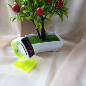 ini adalah Jam Tangan LED Putih, size: One Size, material: rubber, color: Putih, brand: Jamtangankanor, age_group: teen, gender: female