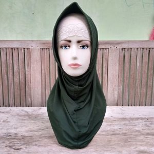 ini adalah Jilbab Sport Army, size: 23cmx54cm, material: jersey, color: green army, brand: Jilbabsportkanor, age_group: all ages, gender: female