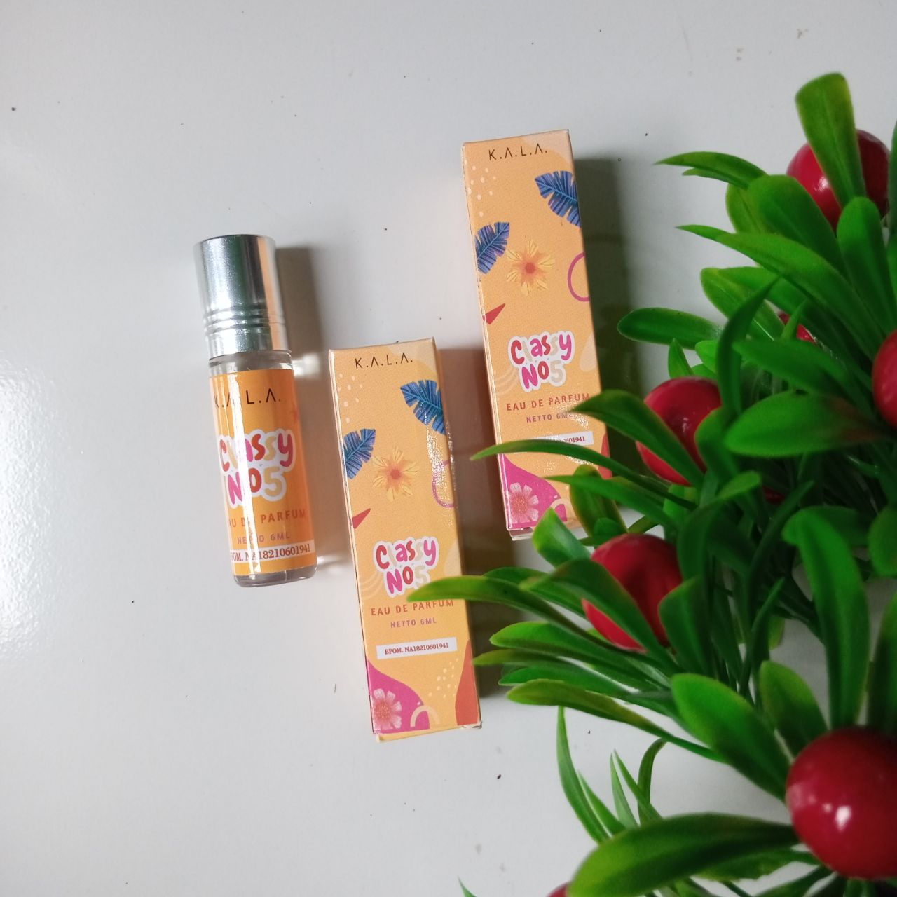 ini adalah KALA Classy Nos, brand: kala, age_group: all ages, gender: female