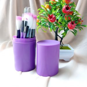 ini adalah Kuas Tabung, material: Plastic, color: Pink, brand: Alatkecantikankanor, age_group: all ages, gender: female