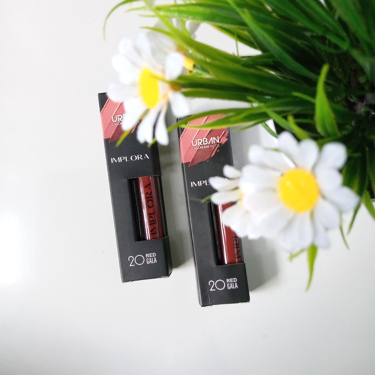 ini adalah Lipcream Implora No 20, brand: Implora, age_group: all ages, gender: female