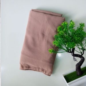 ini adalah Pasmina Inner Mocca, size: 75cmx175cm, material: cotton ceruty, color: mocca, brand: Pashminainnerkanor, age_group: all ages, gender: female