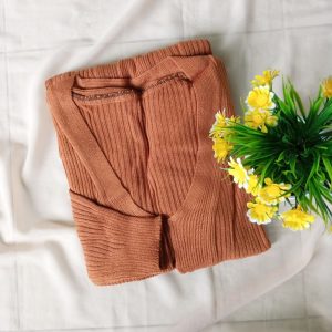 ini adalah Rajut Cardy Belle Coral, size: Long 85cm, material: Wol, color: coral, brand: Cardy belle kanor, age_group: all ages, gender: female