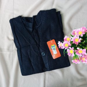 ini adalah Rajut Cardy Merisa Hitam, size: Extra Large, material: Knitt, color: Hitam, brand: Rajut, age_group: all ages, gender: female
