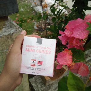ini adalah Scarlett Serum Brightly to Glow, brand: Scarlett, age_group: all ages, gender: female