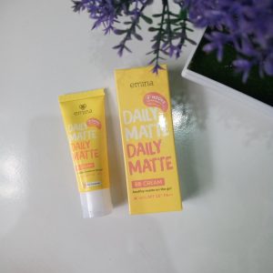 ini adalah Emina Daily Matte BB Cream 03 Caramel, brand: Emina, age_group: all ages, gender: female