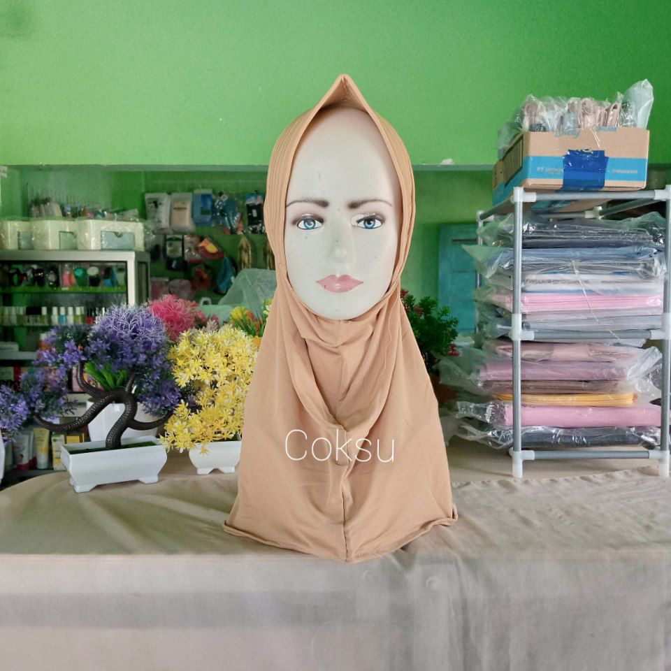 ini adalah Jilbab Sport Coksu, size: 23cmx54cm, material: jersey, color: cream, brand: Jilbabsportkanor, age_group: all ages, gender: female