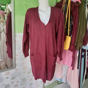ini adalah Rajut Cardy Belle Marun, size: Long 85cm, material: Wol, color: maroon, brand: Cardy belle kanor, age_group: all ages, gender: female