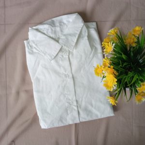 ini adalah Blouse Odri Putih, size: LD 100cm, material: cotton, color: white, brand: Blouseodrikanor, age_group: all ages, gender: female