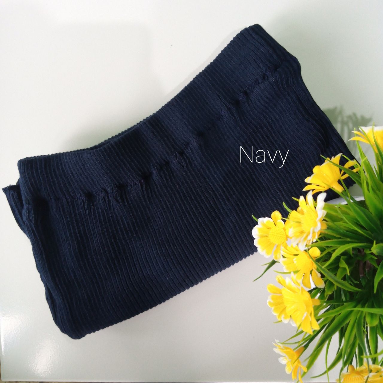 ini adalah Rok Rajut Span Navy, size: Long 87cm, material: wol, color: navy, brand: Rokrajutspankanor, age_group: all ages, gender: female