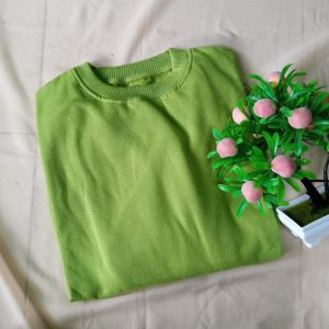 ini adalah Sweater Polos Avocado, size: LD 90cm, Panjang 60cm, material: Fleece, color: green avocado, brand: Sweaterpoloskanor, age_group: all ages, gender: unisex