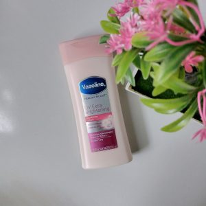 ini adalah Vaseline Healthy Lotion 200ml, brand: vaseline, age_group: all ages, gender: unisex