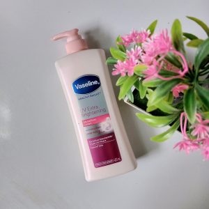 ini adalah Vaseline Healthy Lotion 400ml, brand: vaseline, age_group: all ages, gender: unisex