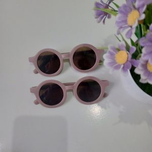 ini adalah Kacamata Anak Polos Pink, size: 11.5cm,4.5cm,1.2cm, material: plastic, color: pink, brand: Aksesorianakkanor, age_group: kids, gender: unisex