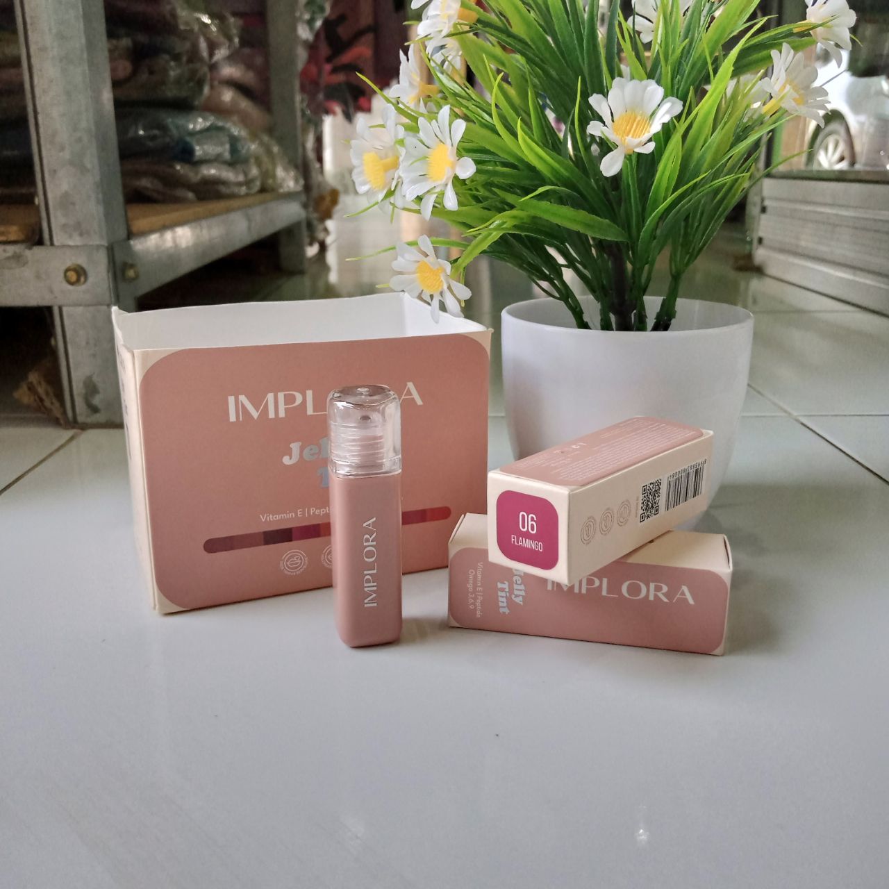 ini adalah Implora Jelly Tint 06, brand: Implora, age_group: adult, gender: female