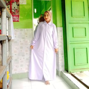 Ini adalah Gamis Nidya Ungu size: L, material: moscrepe, color: purple, brand: Gamisnidyakanor, age_group: all ages, style: casual style, gender: female, pattern: plain,
