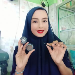 Ini adalah Implora Brow Pomade Dark Brown brand: implora, age_group: all ages, gender: female, capacity: 2.5 ml, ingredients: Isododecane, Ceresin Wax, Isohexadecane, Beeswax, Polyethylene, Microcrystalline Wax, Aluminum Hydroxide, Sorbitan Sesquioleate,