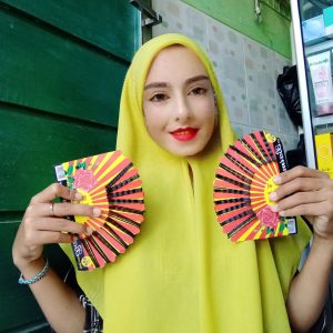 Ini adalah Jepit Krill Besar size: Large, material: metal, color: Hitam, brand: Jepitkrillkanor, age_group: all ages, style: casual style, gender: female, pattern: plain,